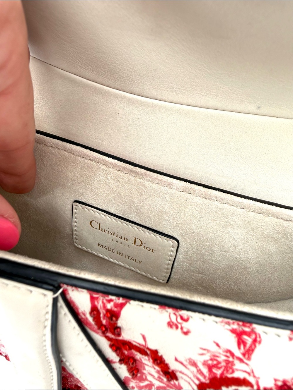 Dior Limited Edition Red and White Rose Beaded Embroidered Saddle Shoulder Bag - Picture 14 of 14